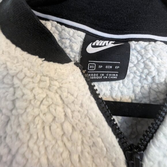 Vintage Nike Sportswear Sherpa Wolf Bomber Teddy Zip Up Jacket size XS - Picture 3 of 6